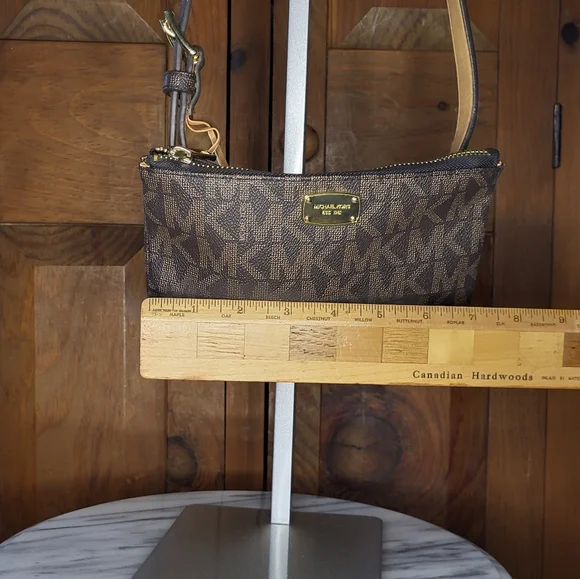 Michael Kors Belt Bag - Picture 5 of 13